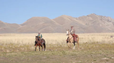 Cowboys, two side by side Vidéo 43099304