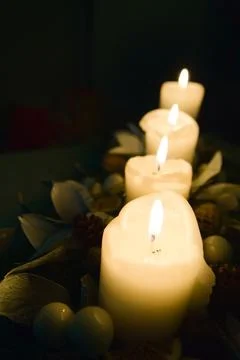 A Cozy Candlelight in Focus Foto stock