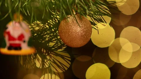 Cozy Christmas Eve Animation Loop with Santa and Golden Bauble 库存影片 344405214