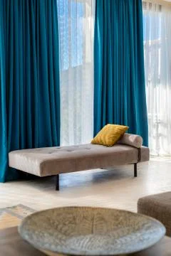 Cozy couch in the interior 库存照片