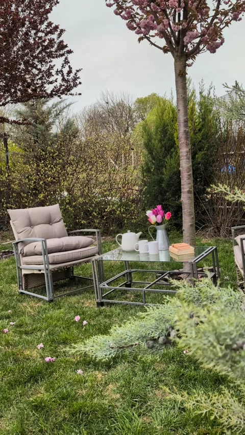Cozy-spring-garden-scene Stock Footage 336626140