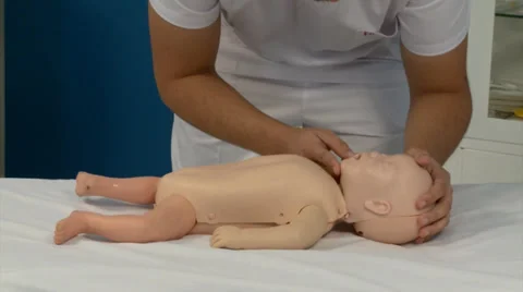 CPR INFANT 스톡 동영상 35864245