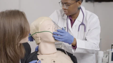 CPR. Oxygen mask application in a medical clinic Video stock 278458673