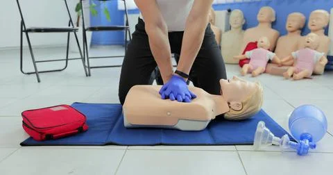 CPR training and First Aid Instruction. First Aid cardiopulmonary resuscitation. Foto stock