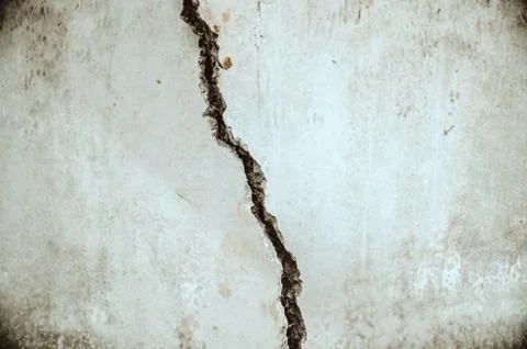 The crack in the concrete wall Foto stock