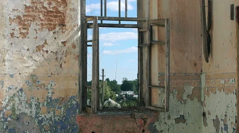 Cracked doors, broken Windows, old buildings Stock-Footage 57325151