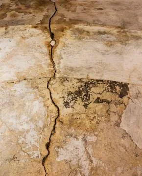 Cracked wall arch Stock Photos