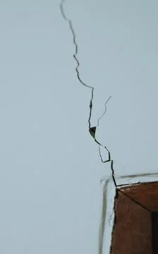 Cracked wall Stock Photos