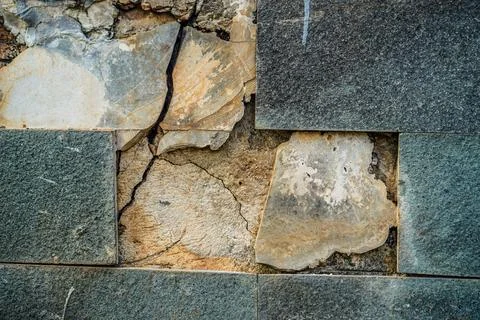 Cracked wall Stock Photos