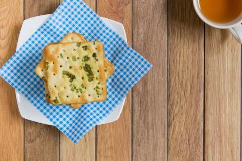 Crackers with vegatable flakes Foto stock