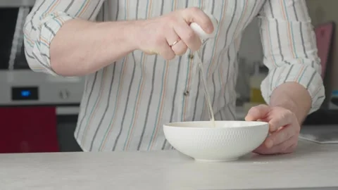 Cracking an egg Stock Footage 271616508