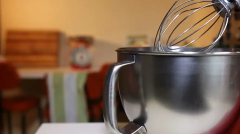 Cracking Eggs into Bowl loop Video stock 44618764