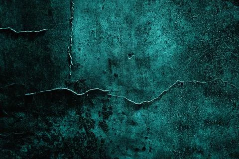 Cracks in a Decayed Dark Wall with Distressed Texture, Dark Horror Texture Foto stock