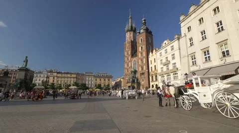 Cracow's market square in sunlight. Stock Footage 64703640