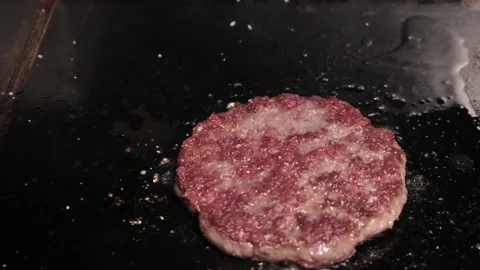 Craft burger cooking meat beef Stock-Footage 171077977