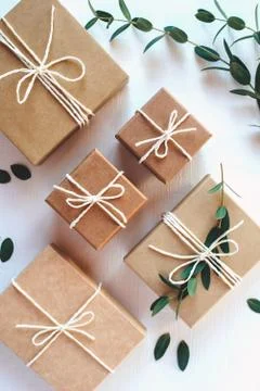 Craft gift boxes on white background. Foto stock