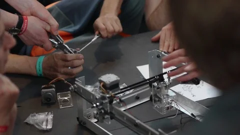 Crafting a 3D printer at maker space workshop Video stock 72318775