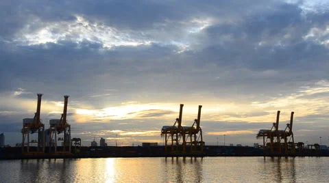 Crane bridge for container cargo. Video stock 43945465