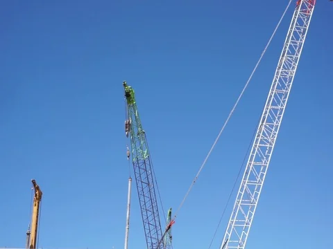 Crane at building Video stock 124826264