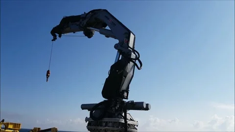 Crane During Operation Stockbeeldmateriaal 150733706
