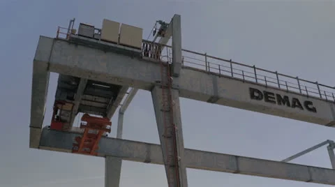 Crane Video stock 24673224
