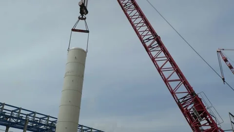 The crane removes part of the structure of the plant Video stock 138217345