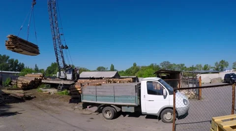Crane ship board on a truck. 库存影片 52004158