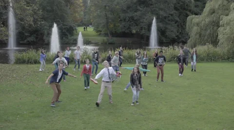 Crane shot park 動画素材 33806446