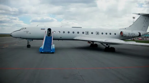 Crane shot of a plane waiting Stock Footage 5628075