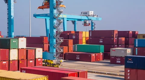 Crane work in Haifa Port Vidéo 49456482