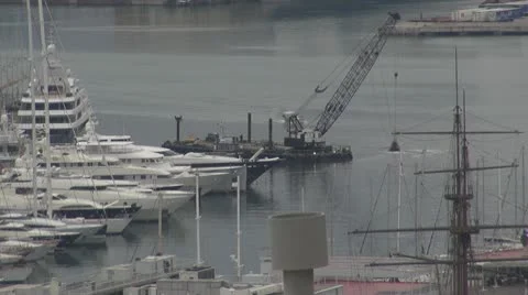 Crane working in port Stock-Footage 10700238