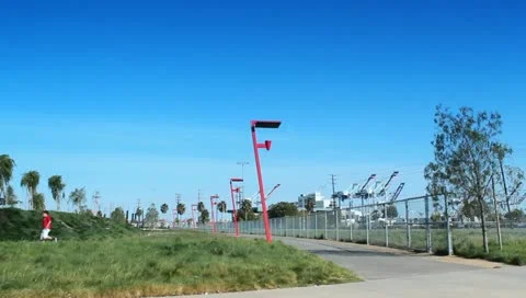 Cranes bg and kid playing 库存影片 10883426