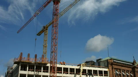 Cranes at construction site Vídeo Stock 104837791