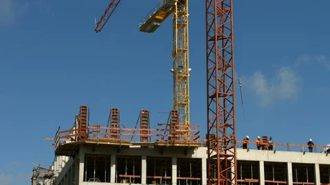 Cranes at construction site Vídeo Stock 104838233