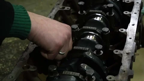 Crankshaft mounting bolts 스톡 동영상 178482598