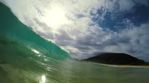 Crashing Blue Ocean Wave.. Vidéo 54141579
