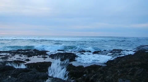 Crashing Waves 1 Video stock 10586871