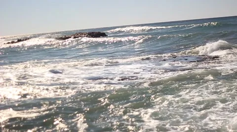 Crashing Waves 库存影片 954215