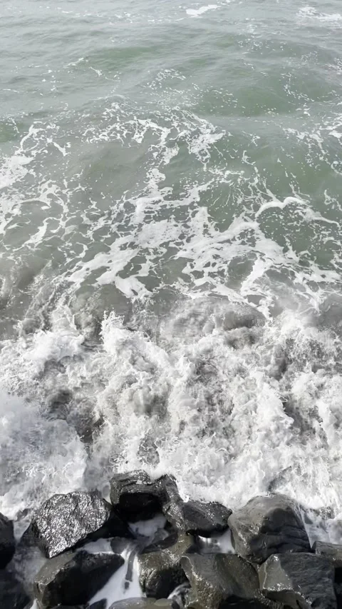 Crashing waves Stock Footage 320485859