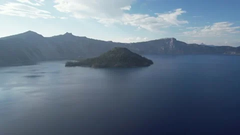 Crater Lake Aerial pulling back to see the lake Stock Footage 158189743