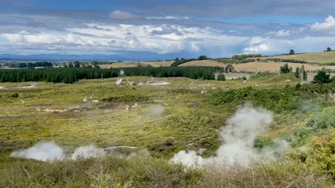 Craters of the Moon Steam Foreground 動画素材 170624641