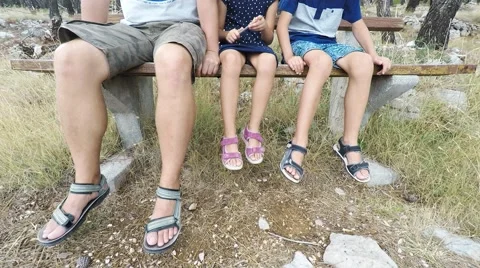 Crazy legs Video stock 64101336