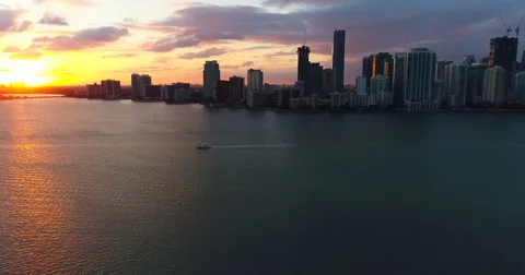 Crazy Sunset Miami and Brickell 库存影片 81163435