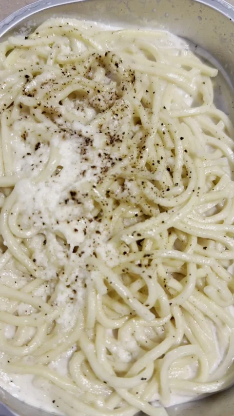 Creamy Cheese Spaghetti With Black Pepper Close Up Stock Footage 346475947
