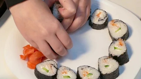 Create a set of sushi rolls. Video stock 85419668