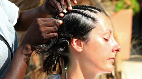 Creating Afro hairstyle Stock Footage 42264712