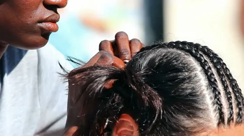 Creating Afro hairstyle Stock-Footage 42310300