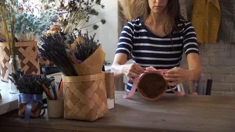 Creating flower bouquet in workshop. Stock Footage 122952591