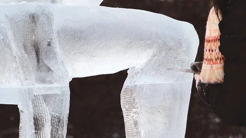 Creating ice sculptures in the Park Stock-Footage 84588605