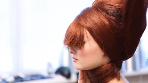 Creating a model hairstyles Stock Footage 71604548